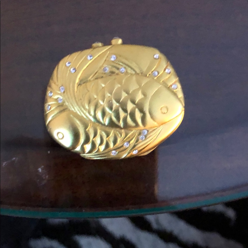 Estée Lauder Compact Pisces. In Box In Brown Felt Like Fabric